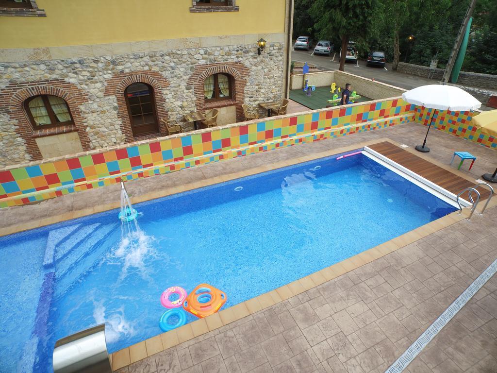 Conjunto Hotelero La Pasera Сото де Кангас Екстериор снимка