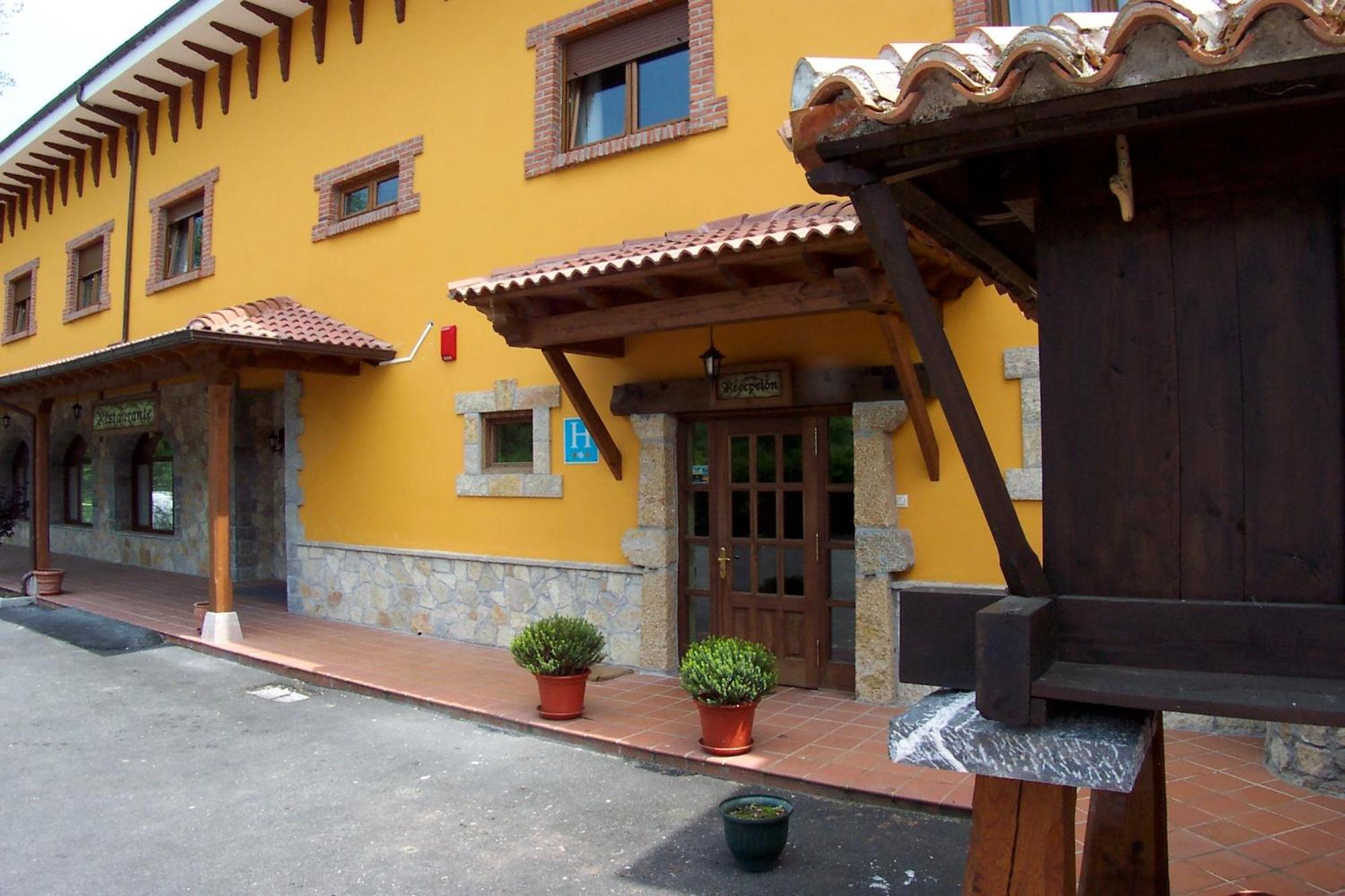 Conjunto Hotelero La Pasera Сото де Кангас Екстериор снимка
